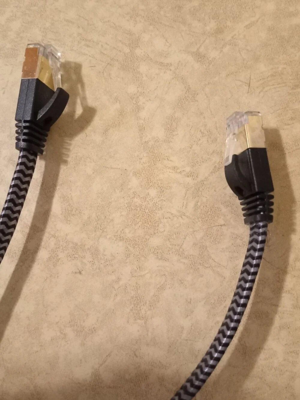VARIOUS PRE-OWNED CABLES INCL. LAN, ETHERNET & USB CABLES FOR DATA TRANSFER